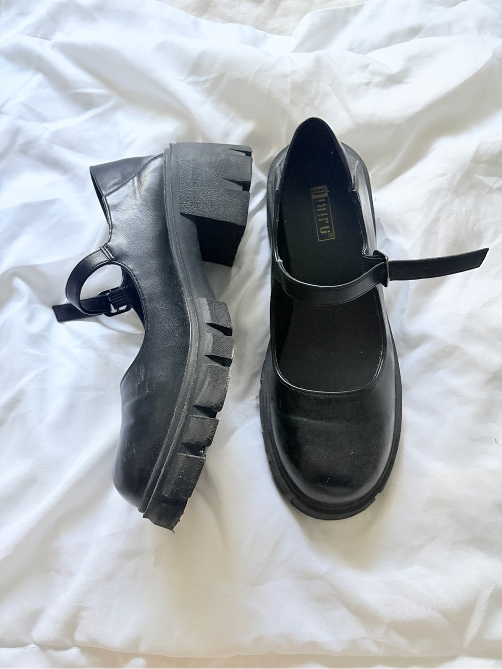Black Chunky Mary Jane Shoes with Strap